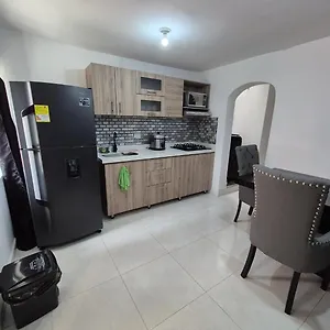 https://bonito-y-elegante-apartamento.colombiamedellinhotels.com